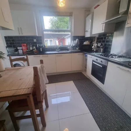 Private Rooms In London, Extérieur photo